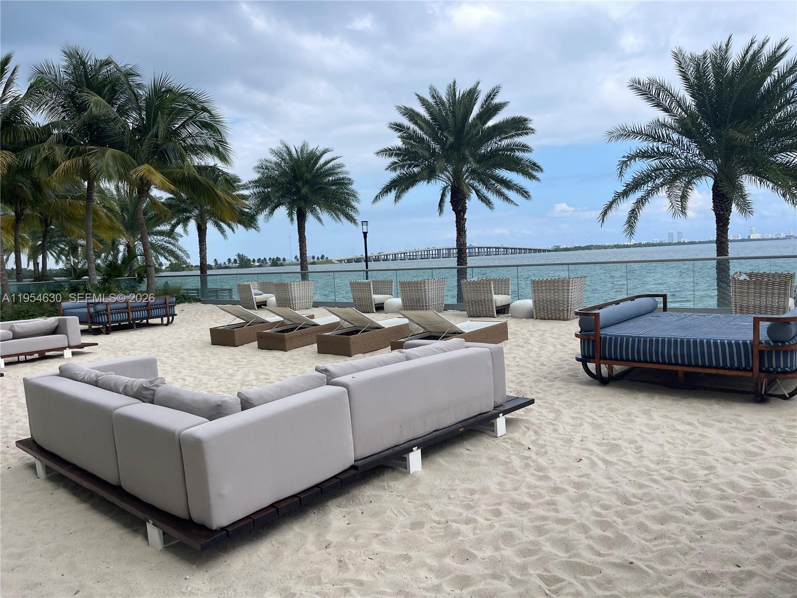 2900 NE 7th Ave #4208, Miami FL 33137