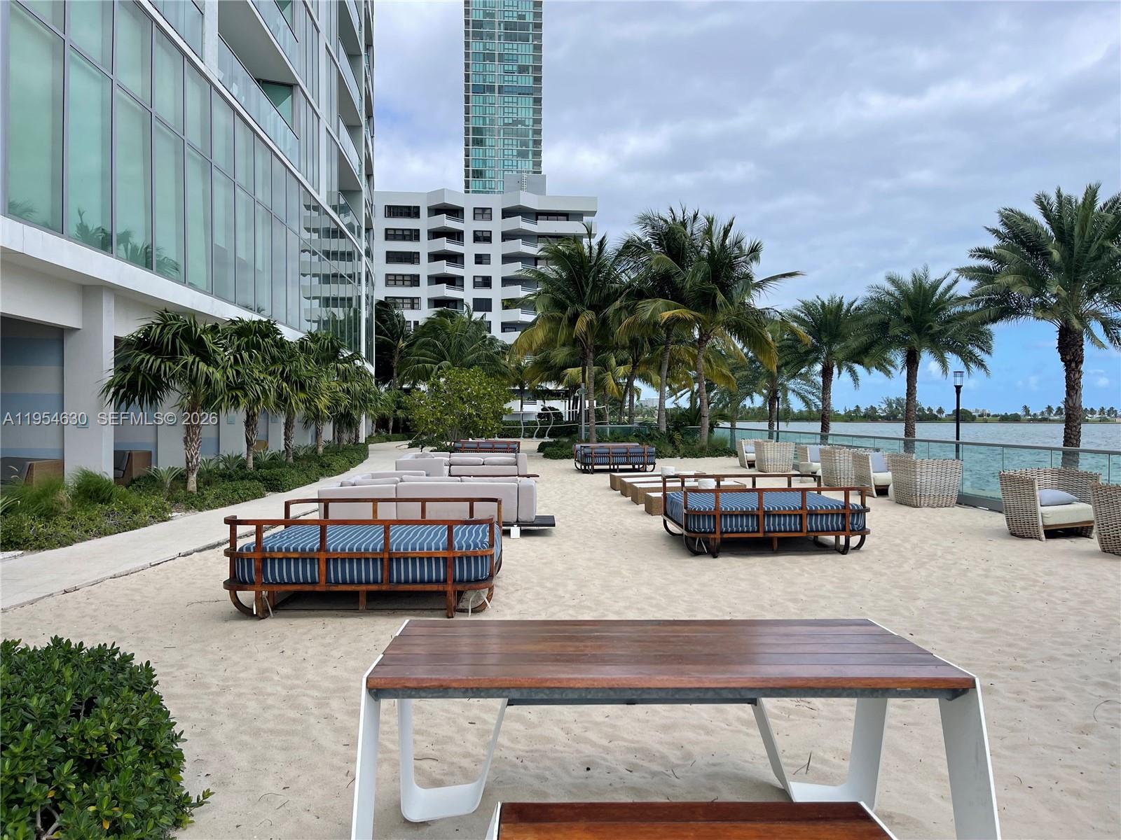 2900 NE 7th Ave #4208, Miami FL 33137