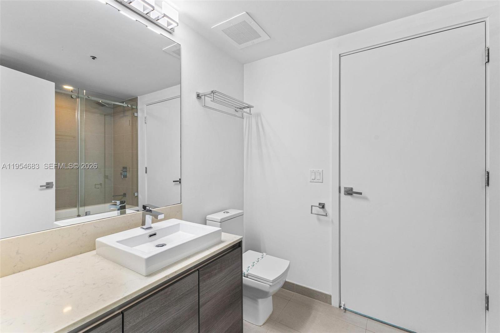 1080 Brickell Ave #3909, Miami FL 33131