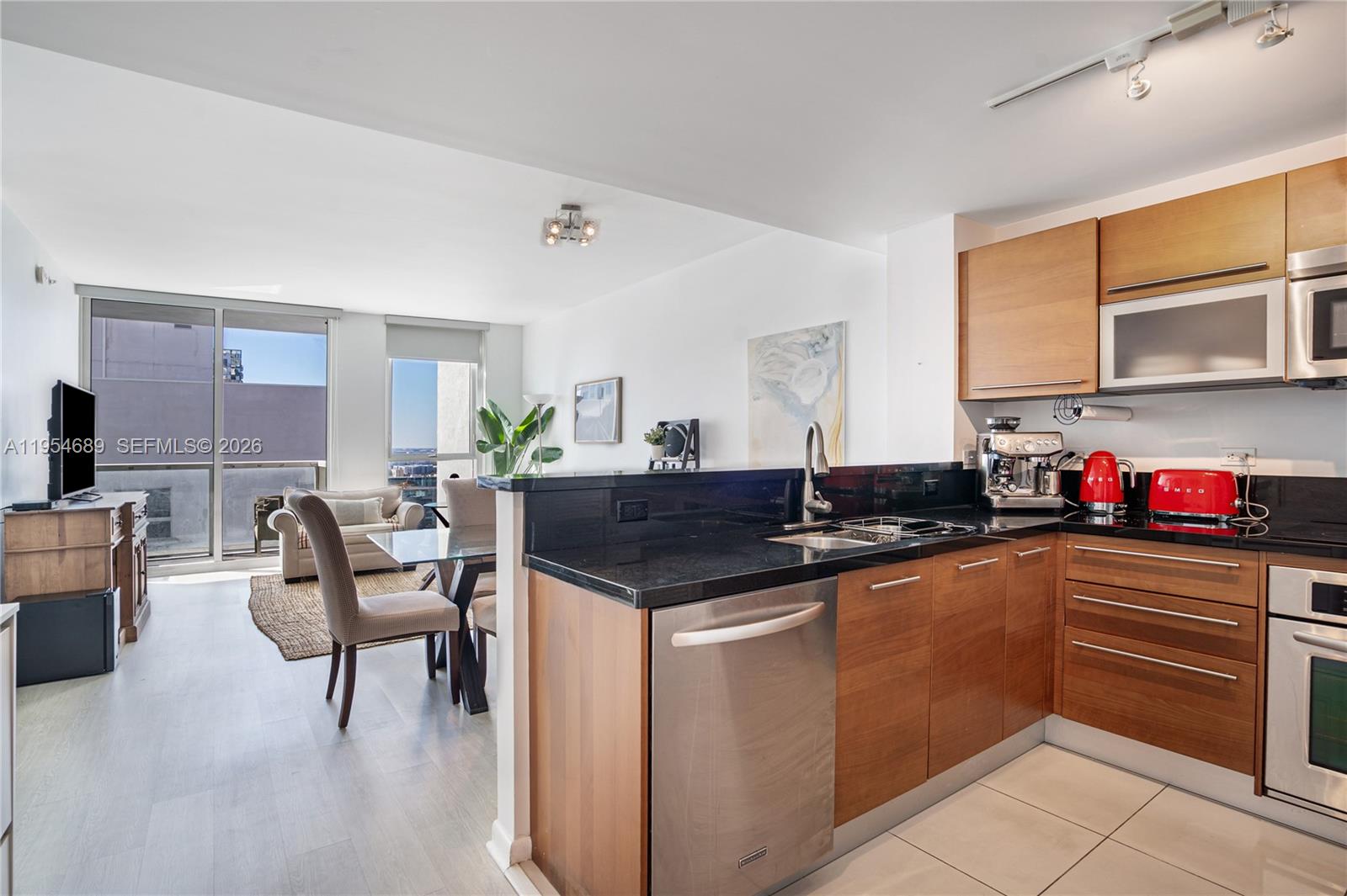 253 NE 2nd St #3104, Miami FL 33132