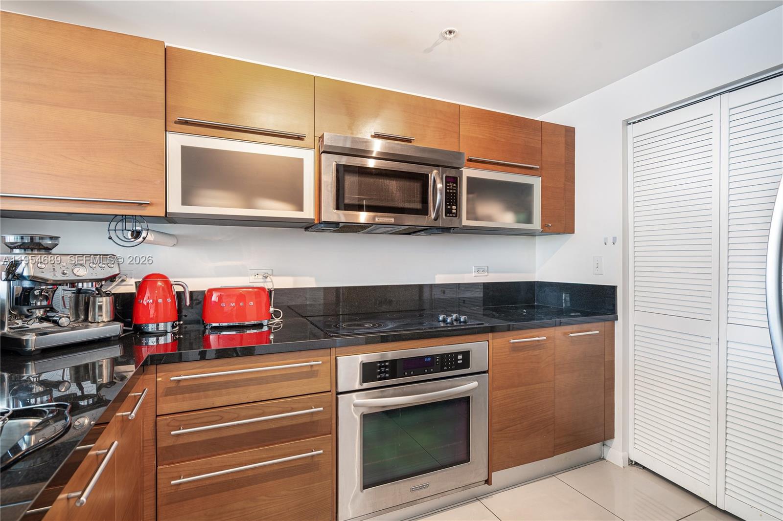 253 NE 2nd St #3104, Miami FL 33132