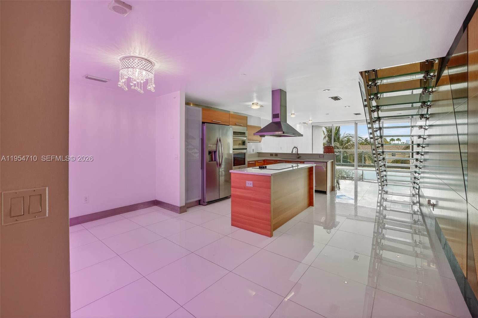 2950 NE 188th St #302, Aventura FL 33180