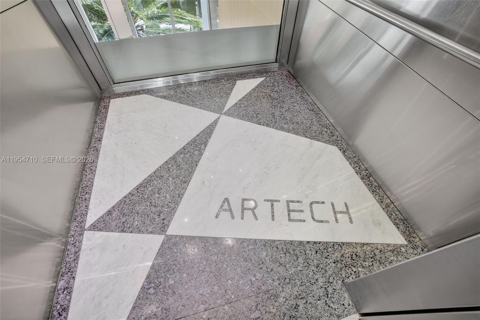 2950 NE 188th St #302, Aventura FL 33180