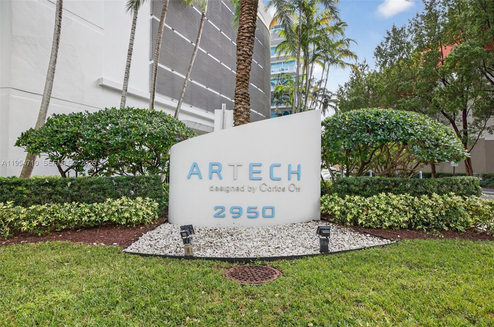 2950 NE 188th St #302, Aventura FL 33180