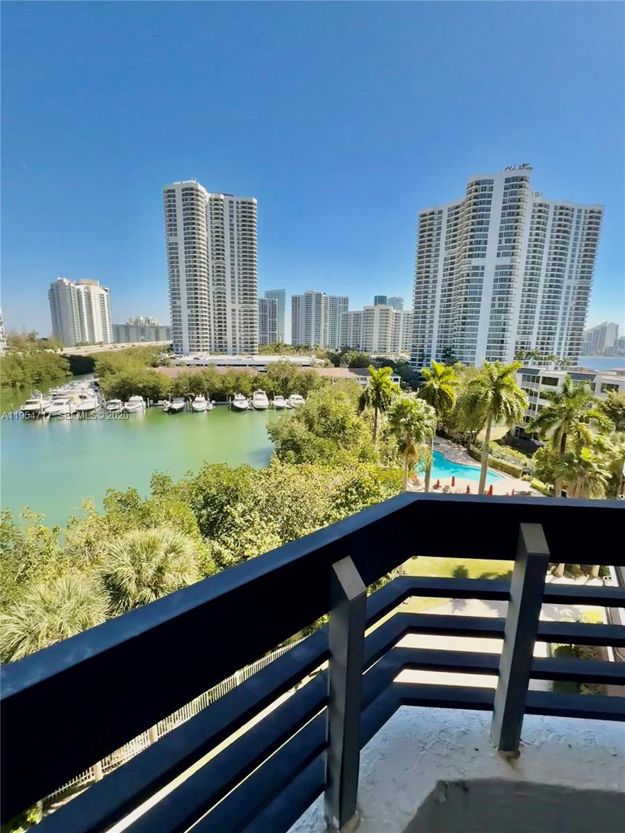 3400 NE 192nd St #710, Aventura FL 33180