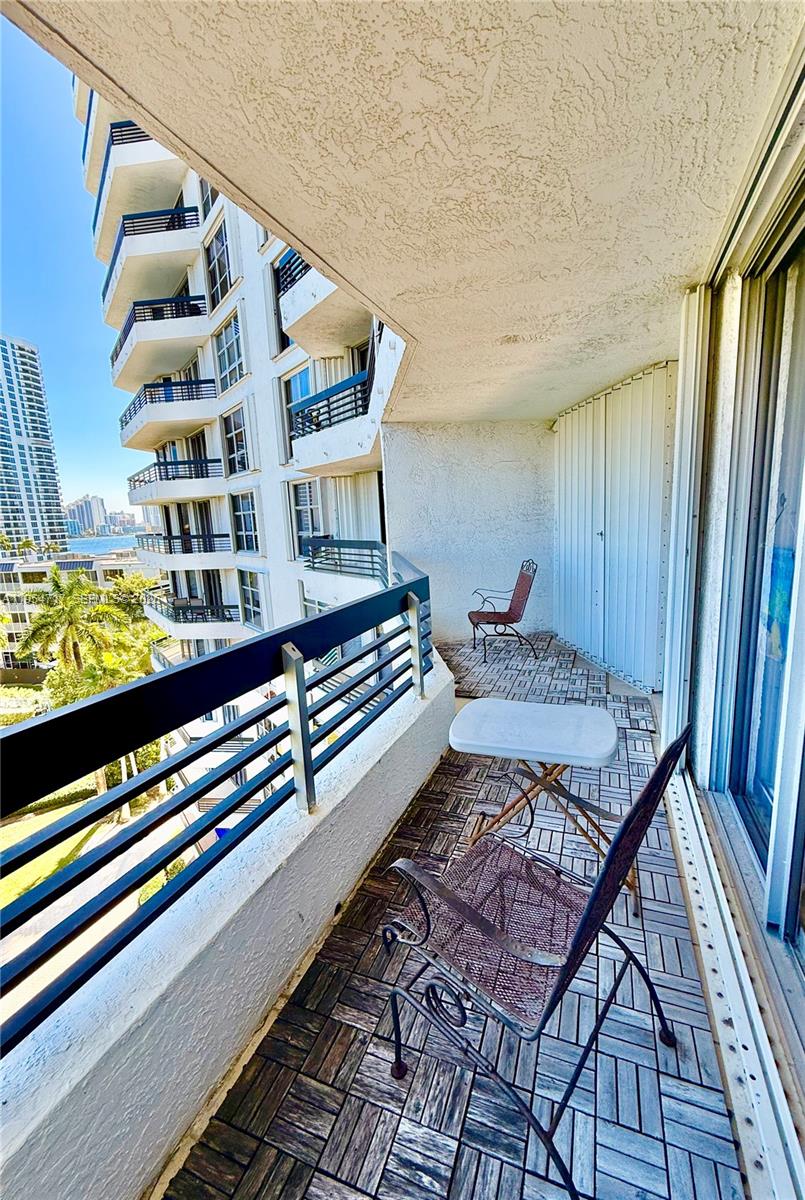 3400 NE 192nd St #710, Aventura FL 33180