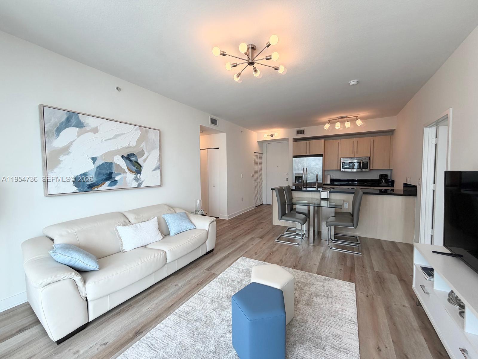 1111 SW 1 AV #3022-N, Miami FL 33130