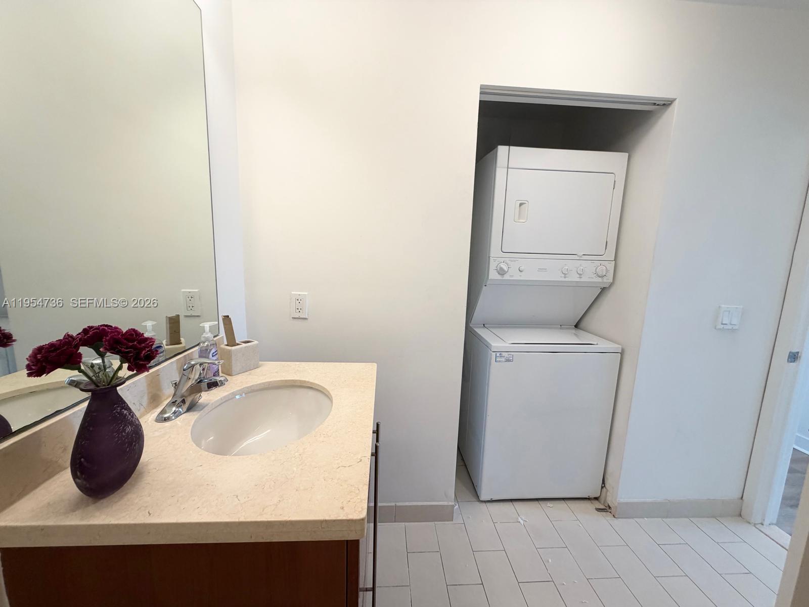 1111 SW 1 AV #3022-N, Miami FL 33130