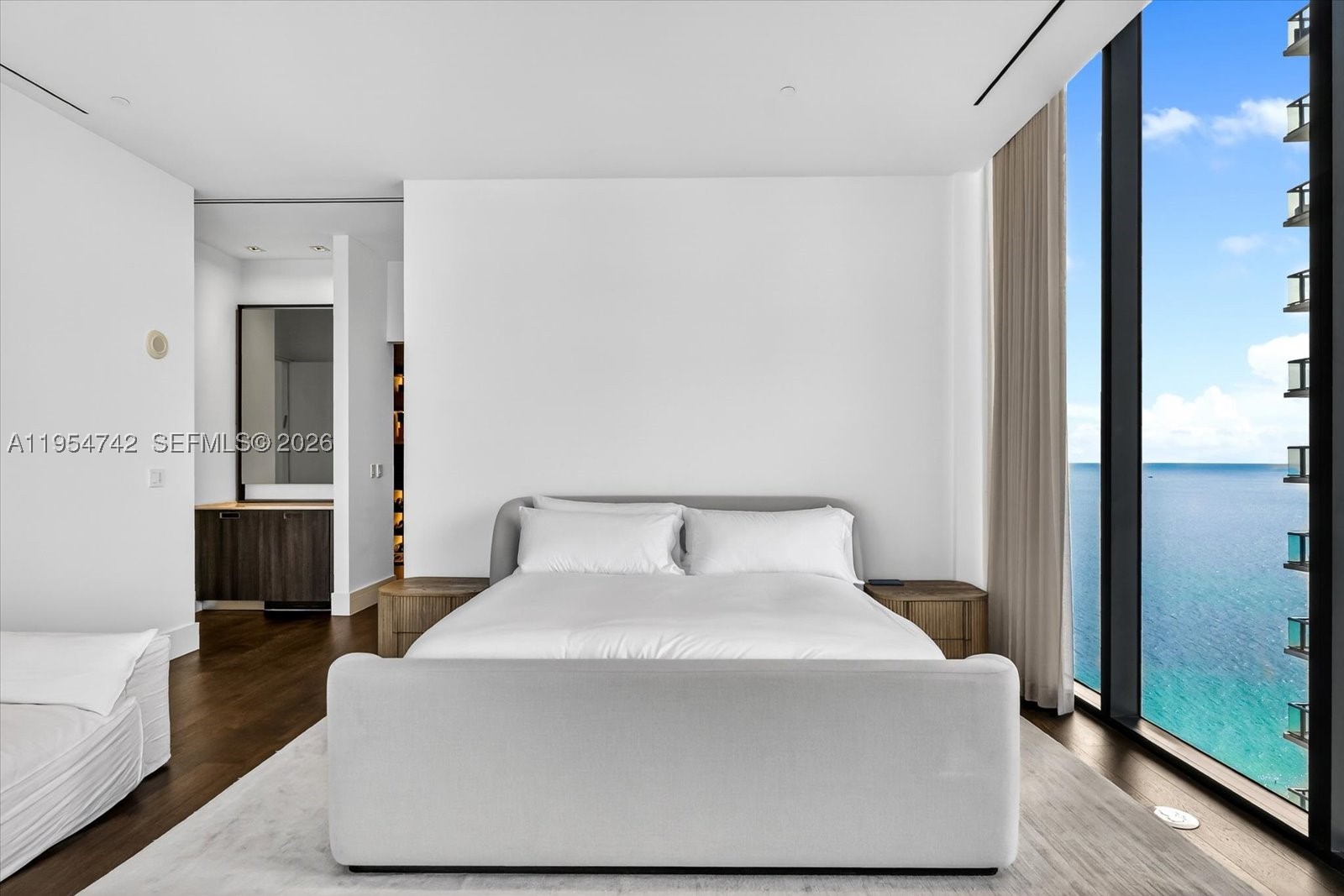 17141 Collins Ave #2902, Sunny Isles Beach FL 33160