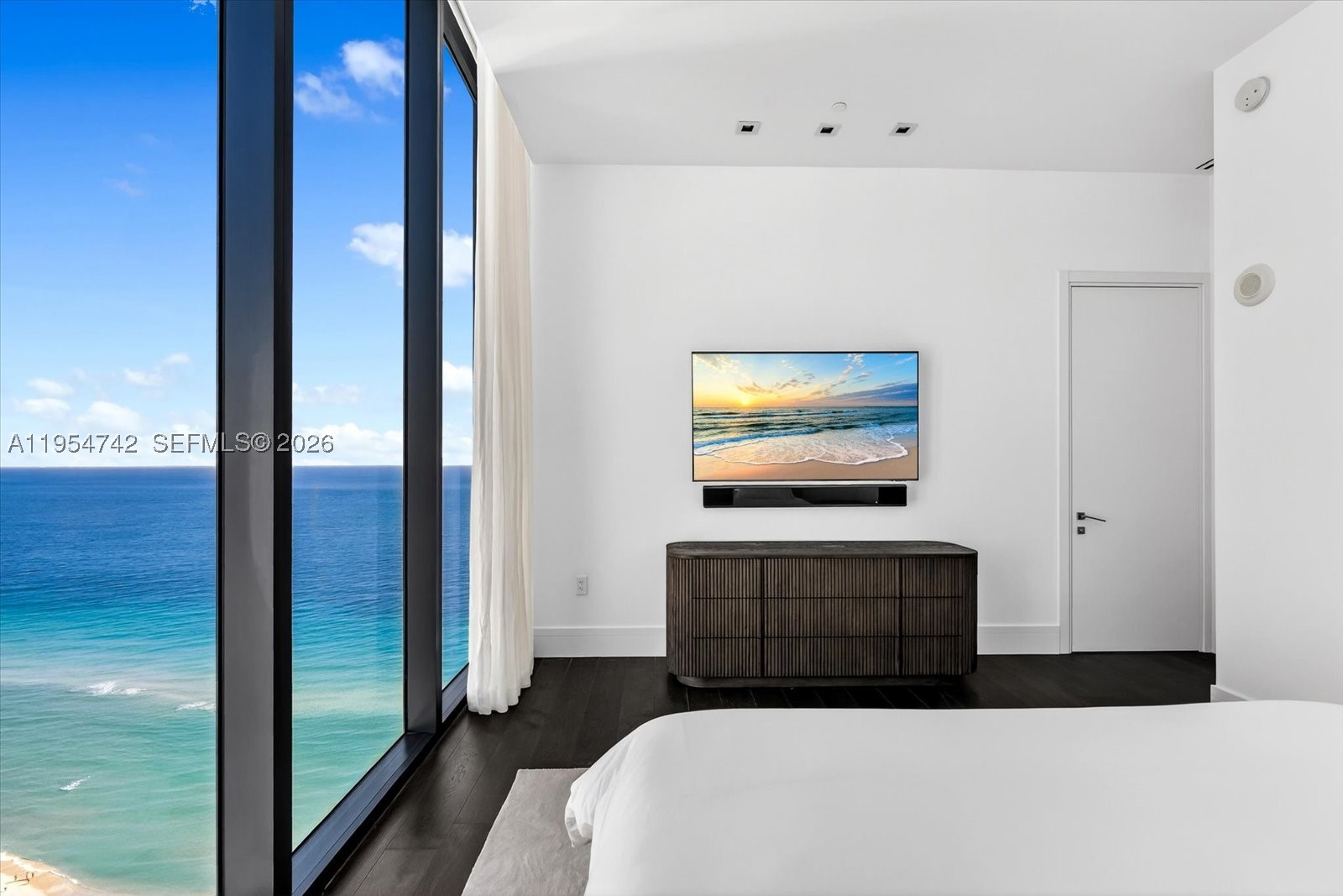 17141 Collins Ave #2902, Sunny Isles Beach FL 33160