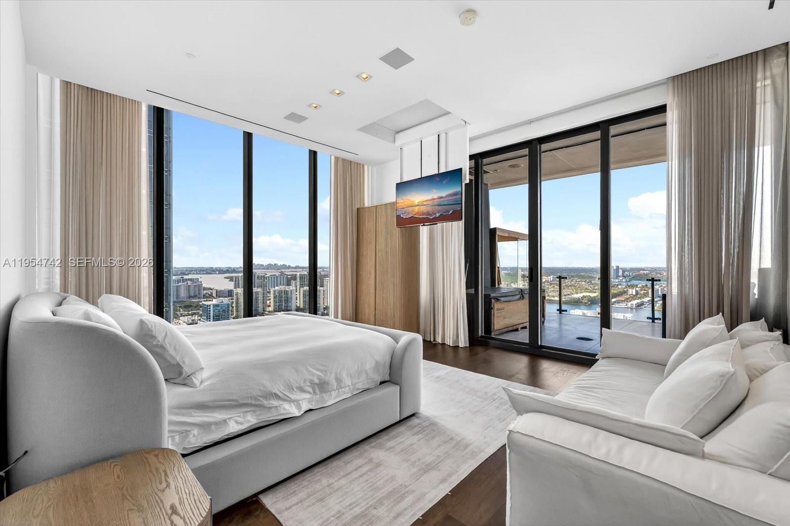 17141 Collins Ave #2902, Sunny Isles Beach FL 33160