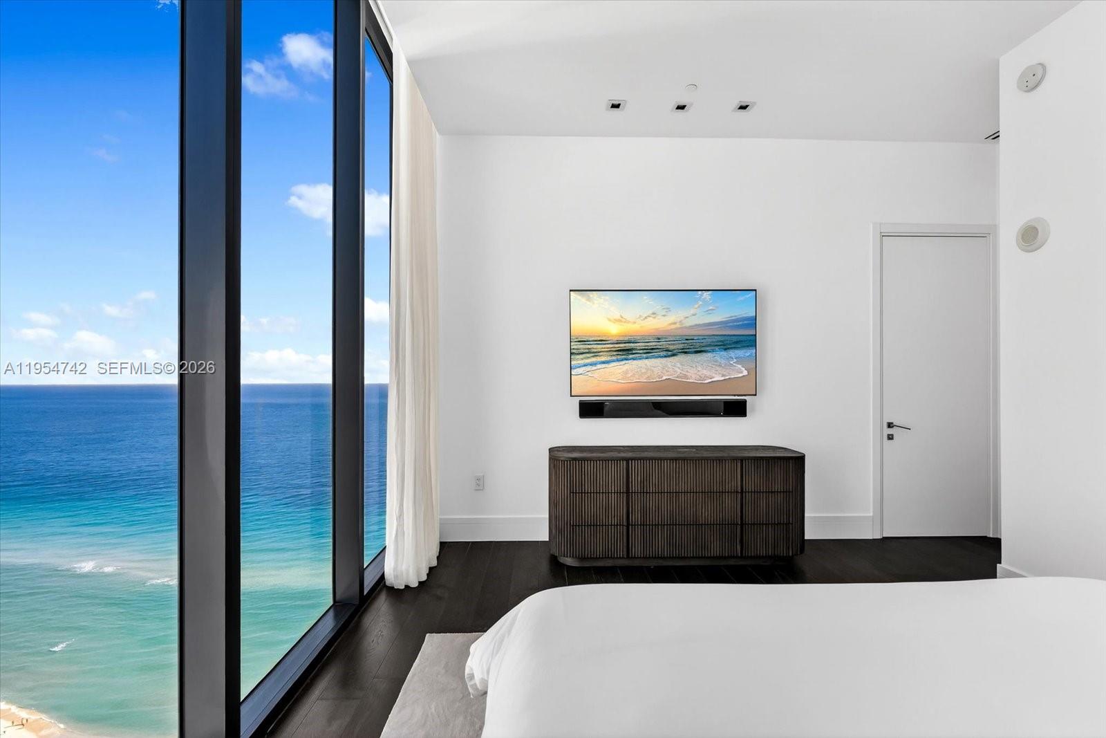 17141 Collins Ave #2902, Sunny Isles Beach FL 33160