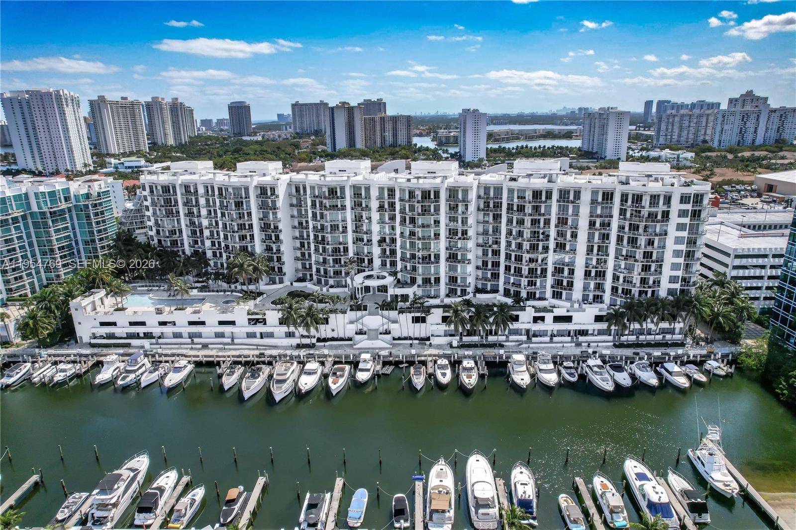 3029 NE 188th St #319, Aventura FL 33180
