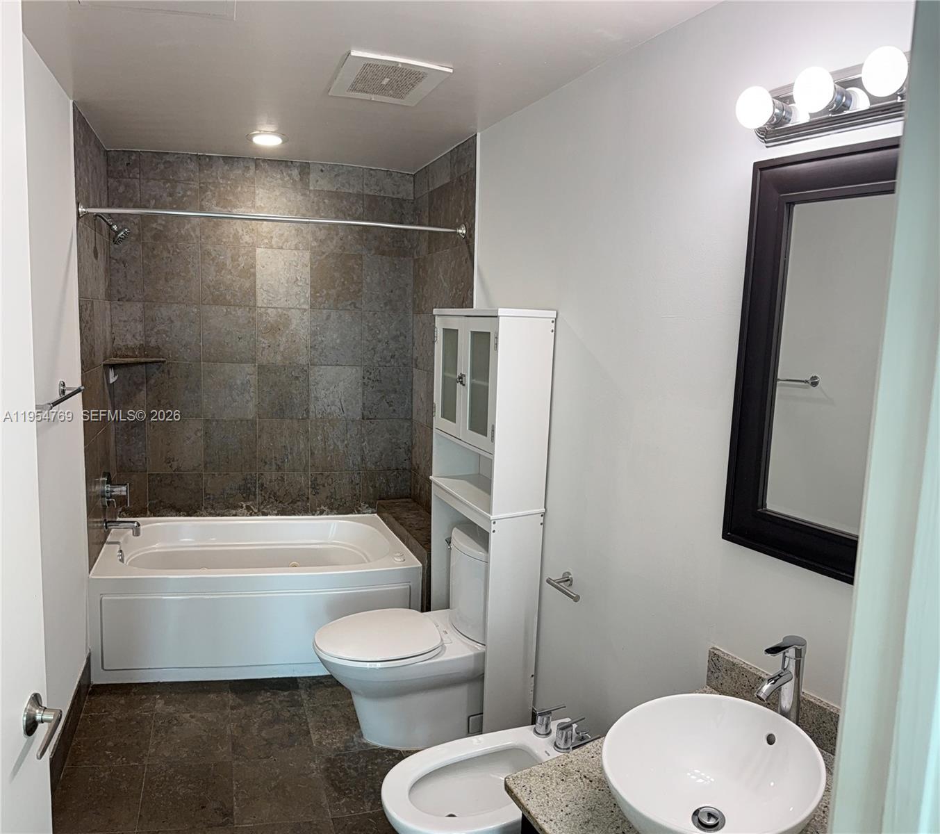 3029 NE 188th St #319, Aventura FL 33180