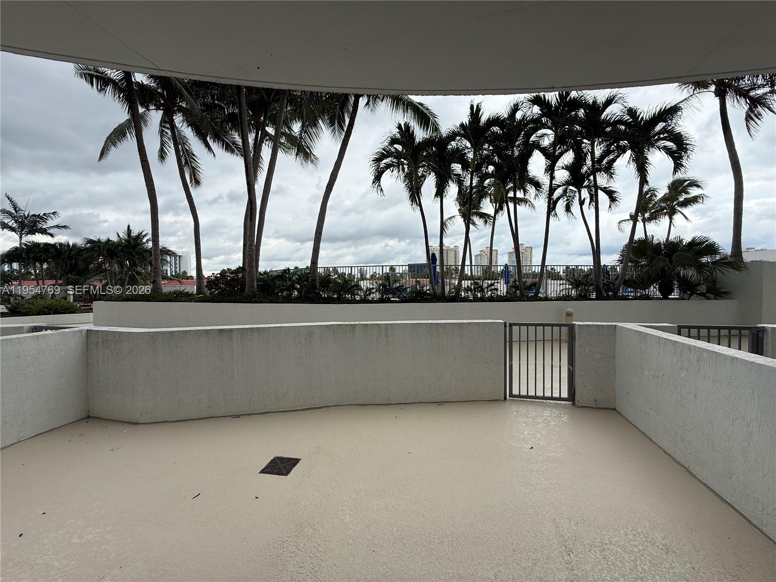 3029 NE 188th St #319, Aventura FL 33180
