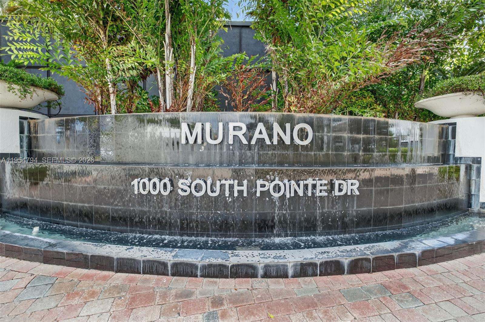 1000 S Pointe Dr #1501, Miami Beach FL 33139