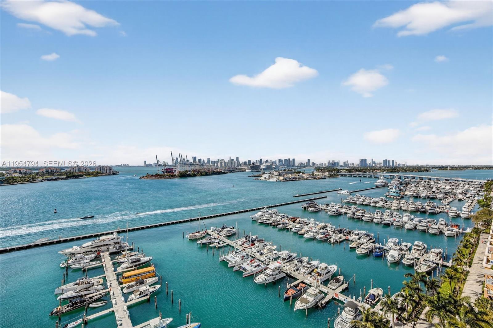 1000 S Pointe Dr #1501, Miami Beach FL 33139