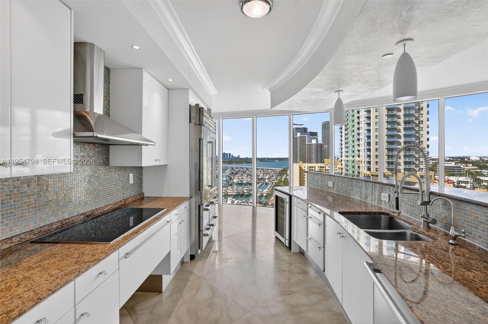1000 S Pointe Dr #1501, Miami Beach FL 33139