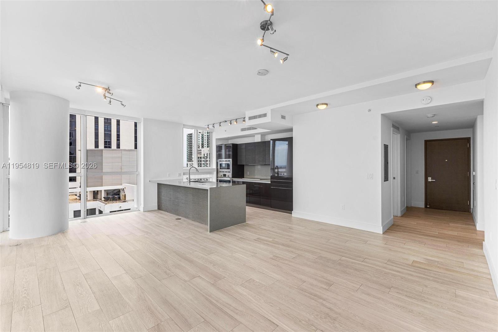 1080 Brickell Ave #3909, Miami FL 33131