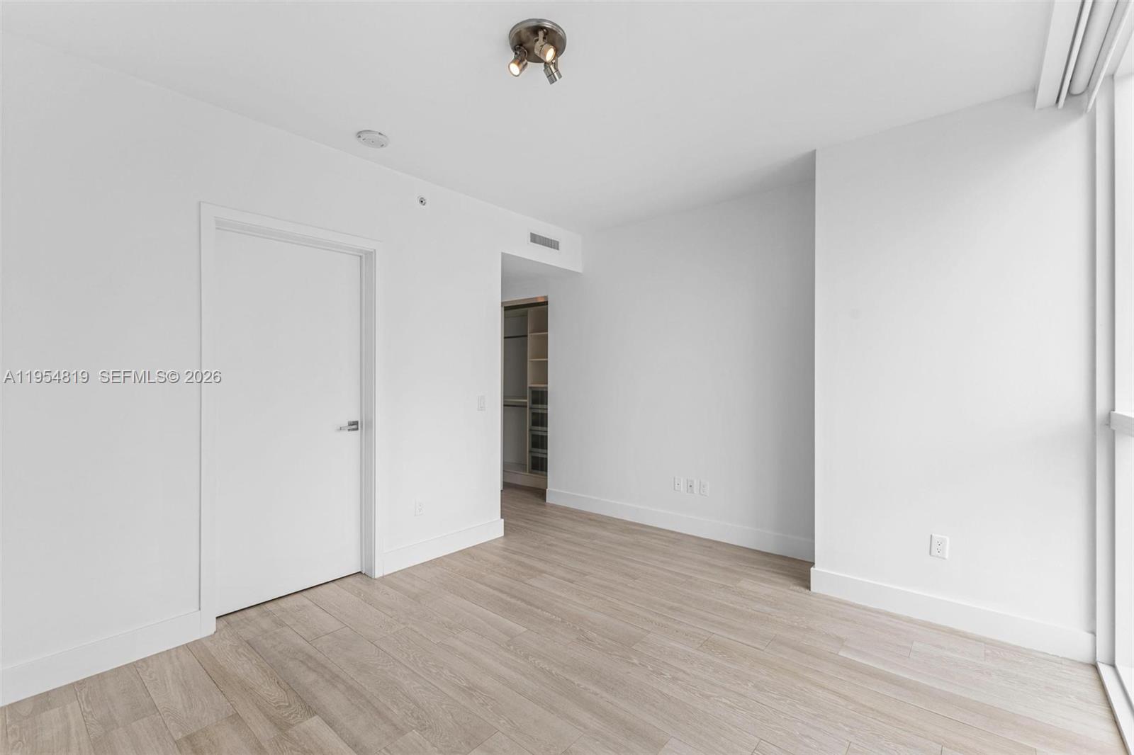1080 Brickell Ave #3909, Miami FL 33131