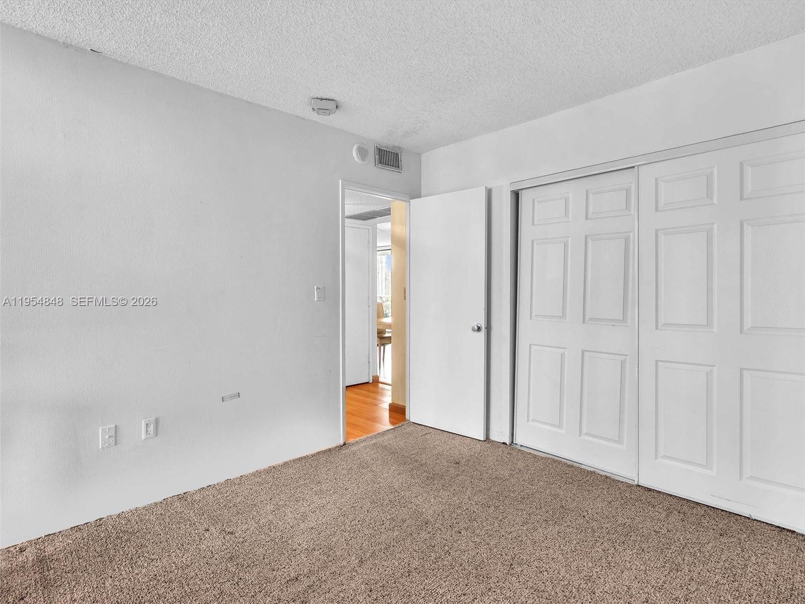 3731 N Country Club Dr #1223, Aventura FL 33180