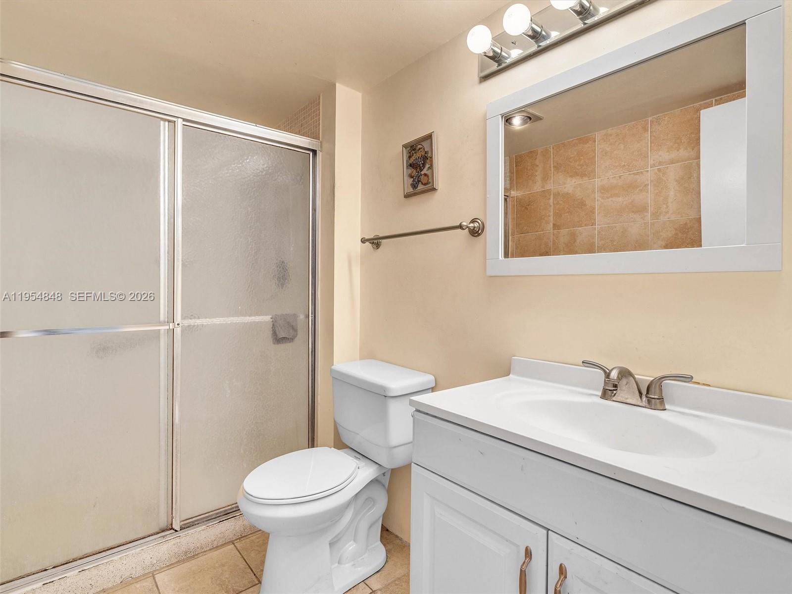 3731 N Country Club Dr #1223, Aventura FL 33180