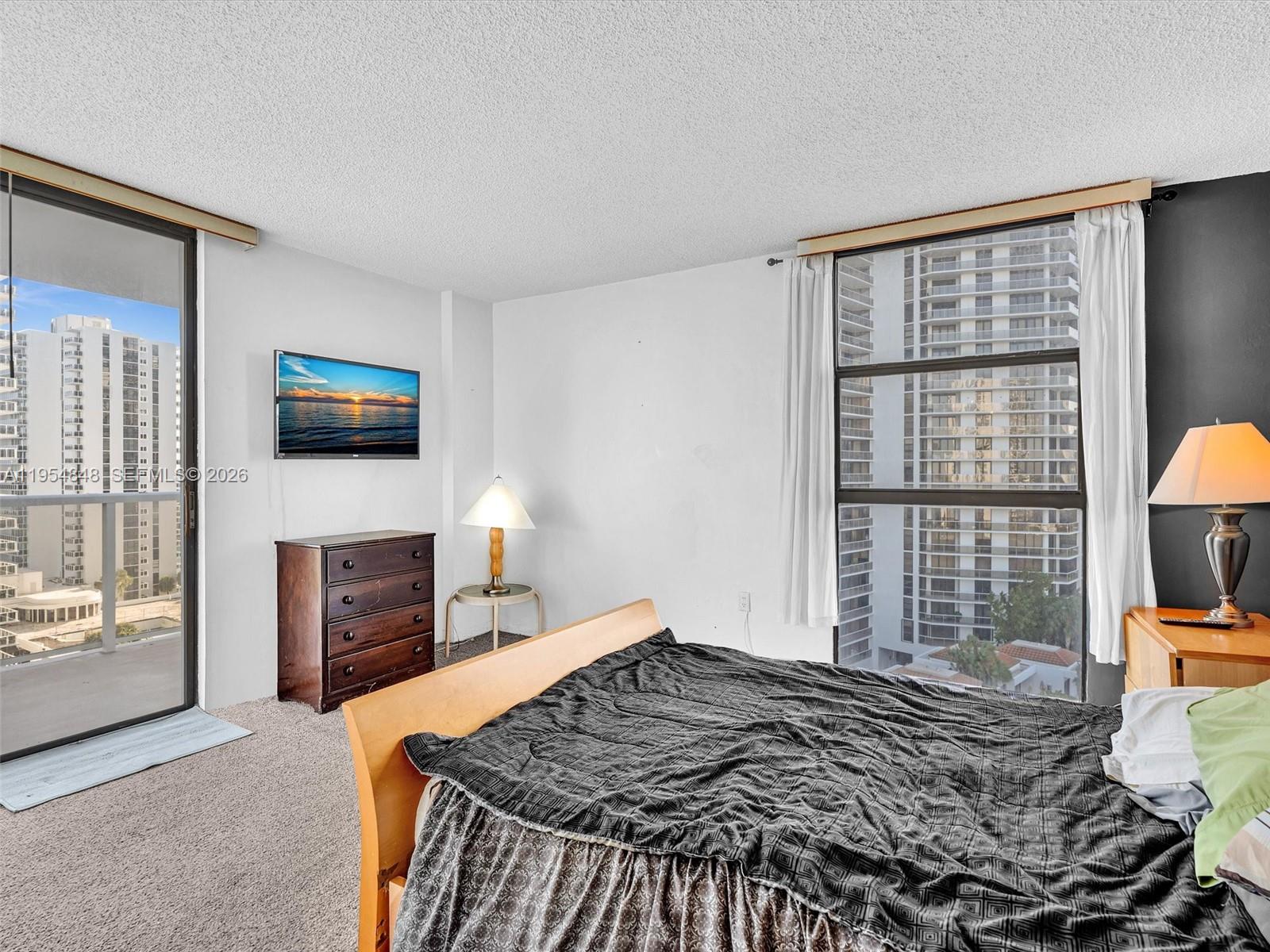 3731 N Country Club Dr #1223, Aventura FL 33180