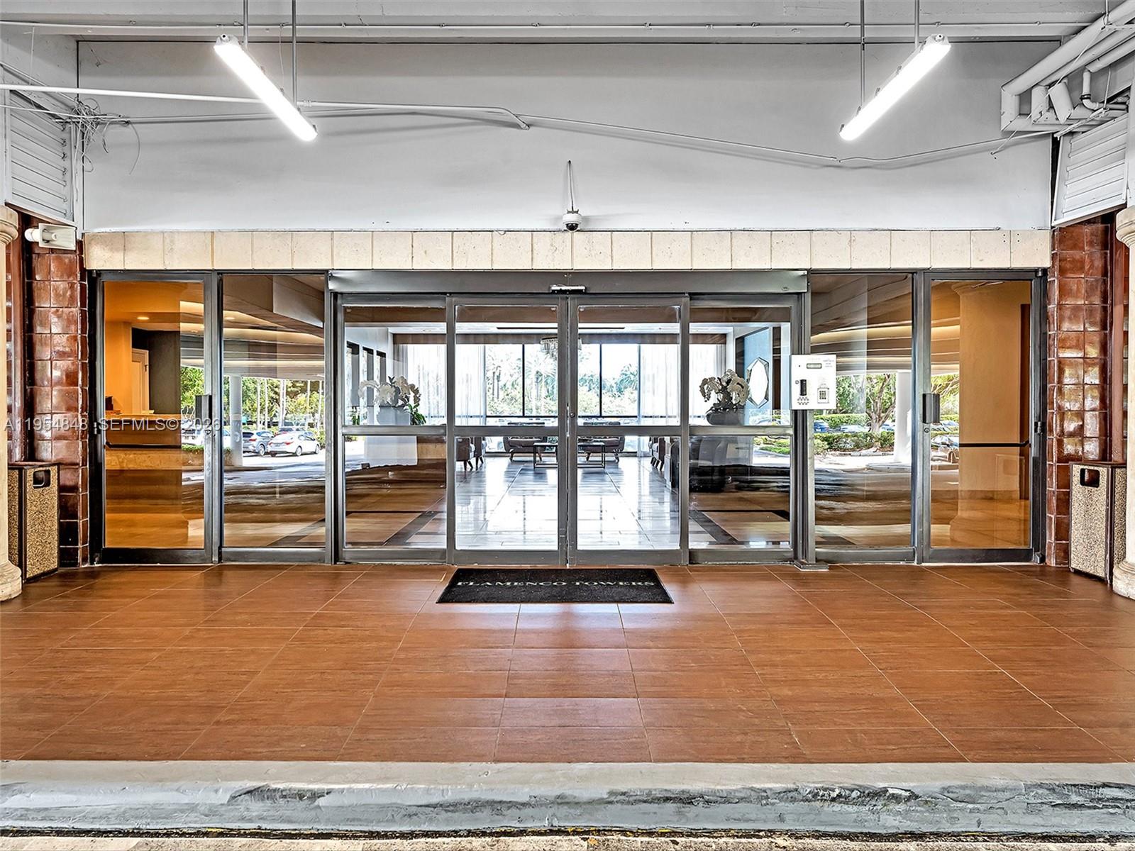 3731 N Country Club Dr #1223, Aventura FL 33180