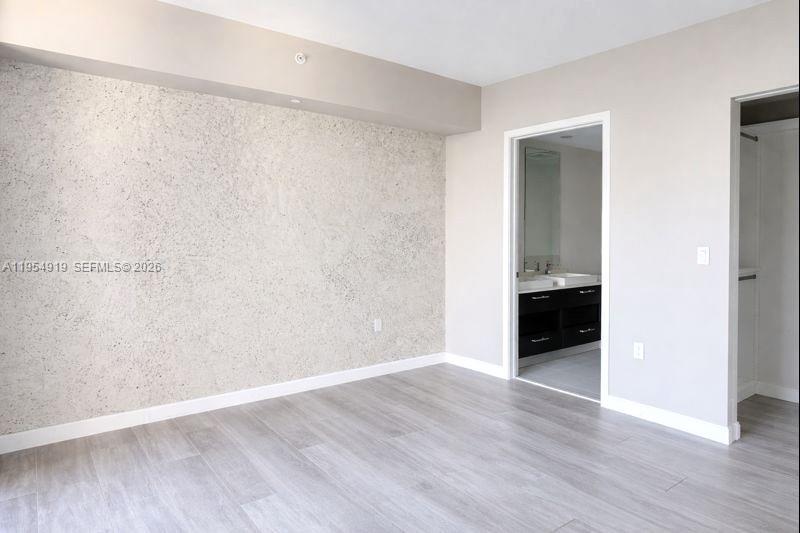 45 SW 9th St #1208, Miami FL 33130