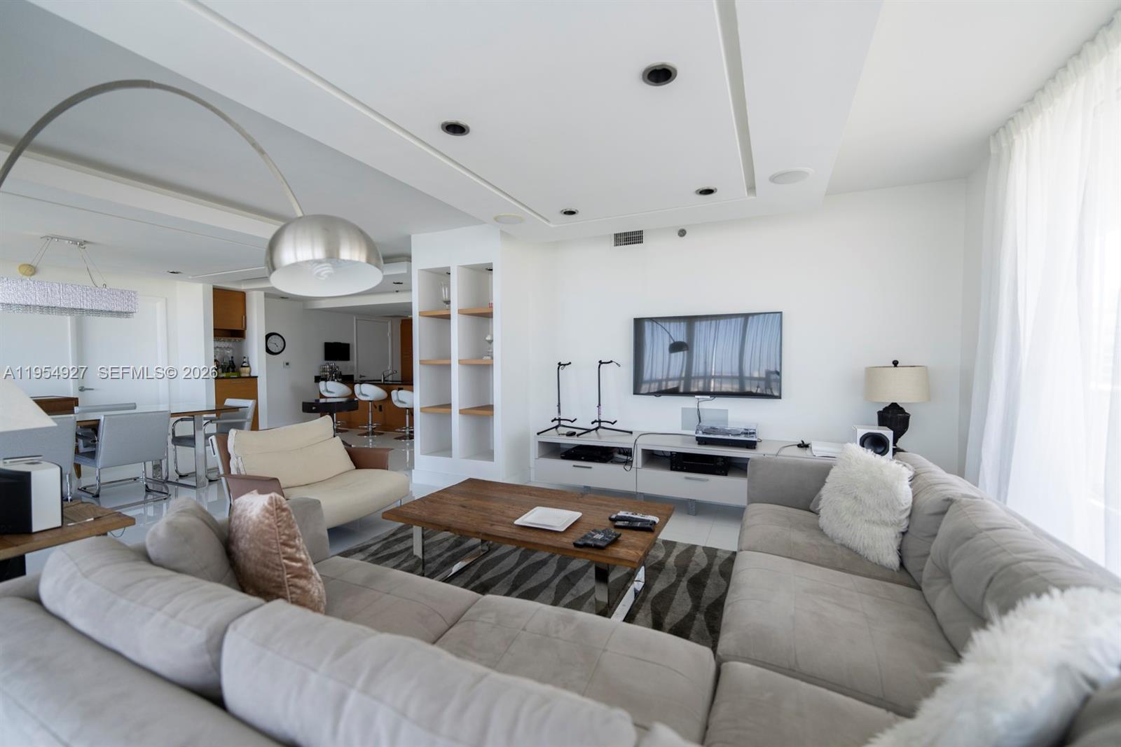50 Biscayne Blvd #3702, Miami FL 33132