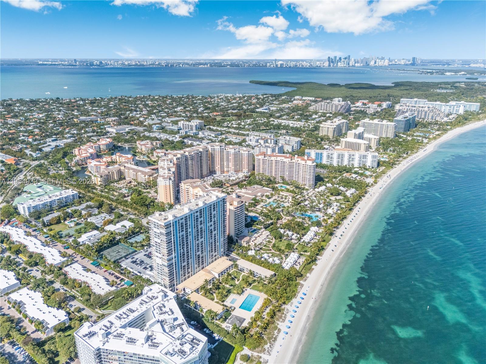 881 Ocean Dr #13C, Key Biscayne FL 33149