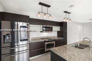 950 Brickell Bay Dr #200, Miami FL 33131