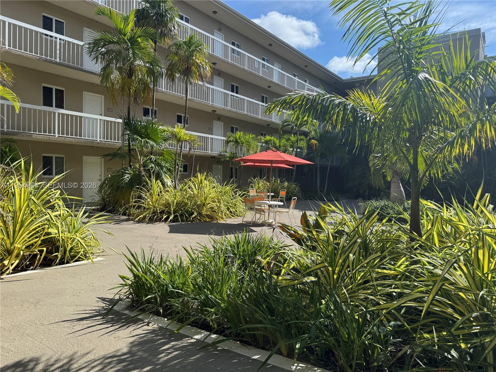 7703 Camino Real #A106, Miami FL 33143