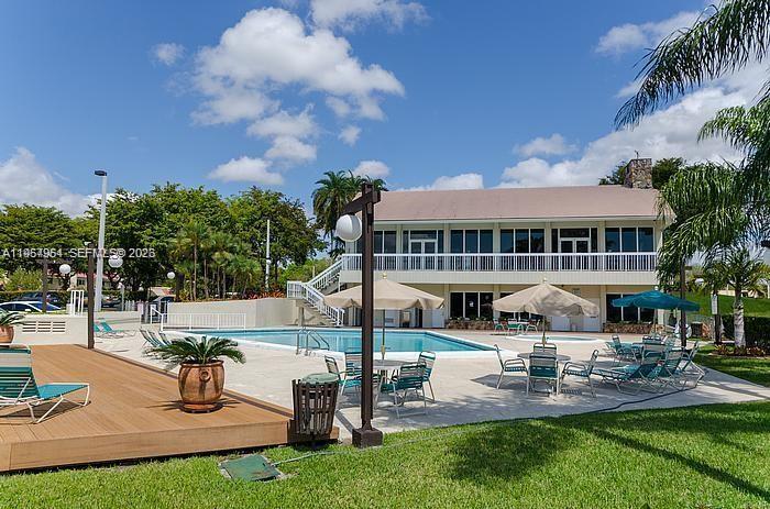 7703 Camino Real #A106, Miami FL 33143