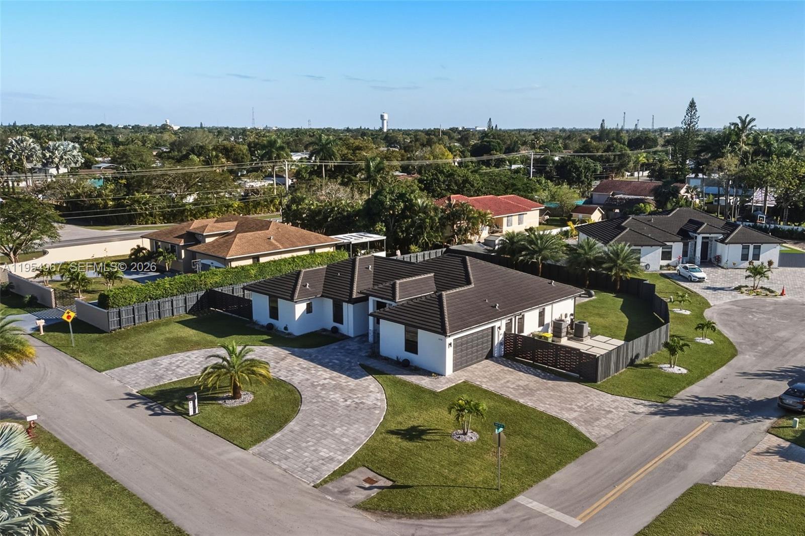1410 NW 19th St, Homestead FL 33030