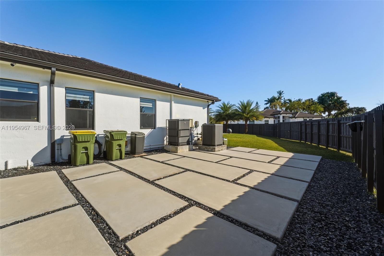 1410 NW 19th St, Homestead FL 33030