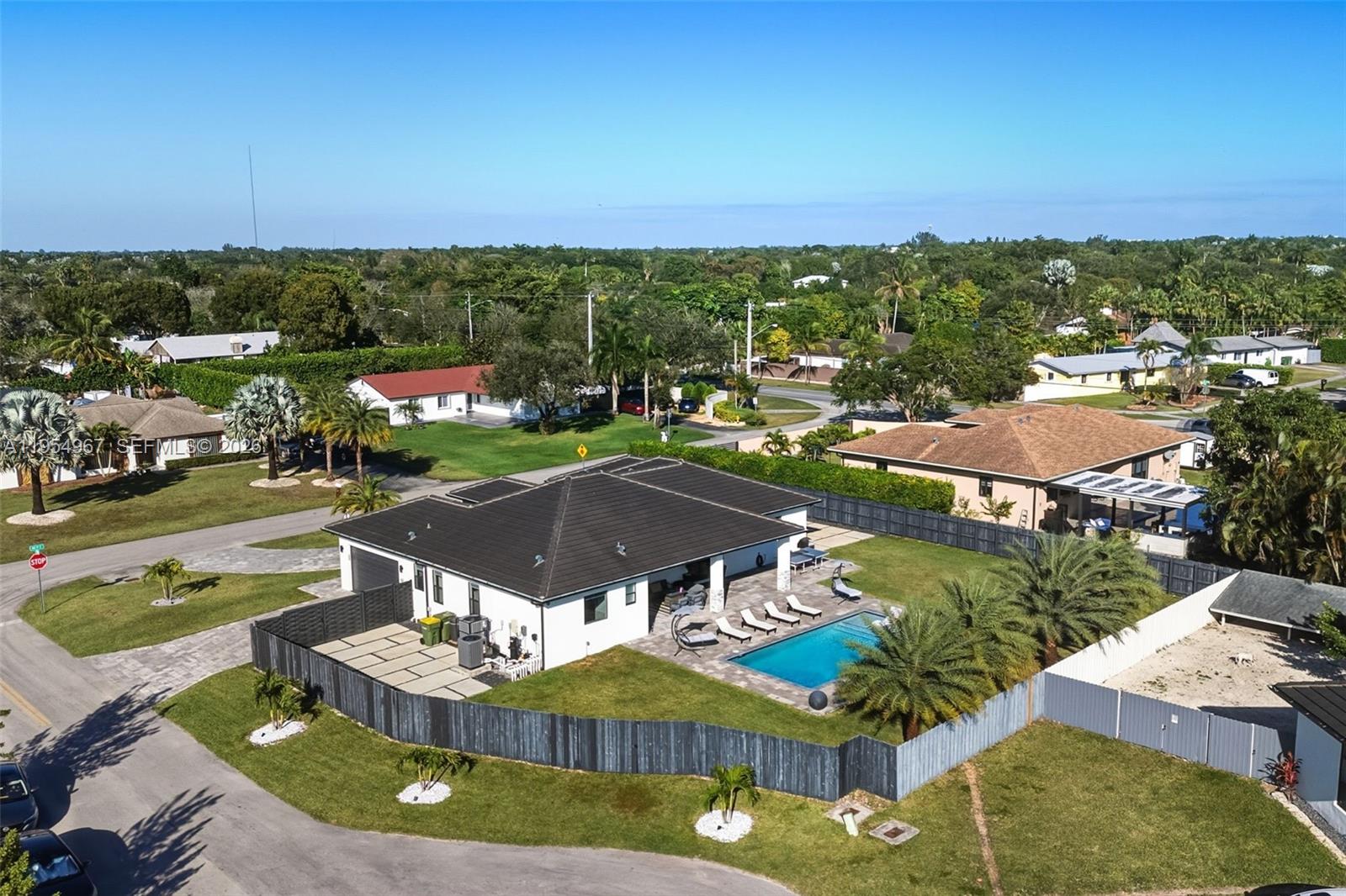 1410 NW 19th St, Homestead FL 33030