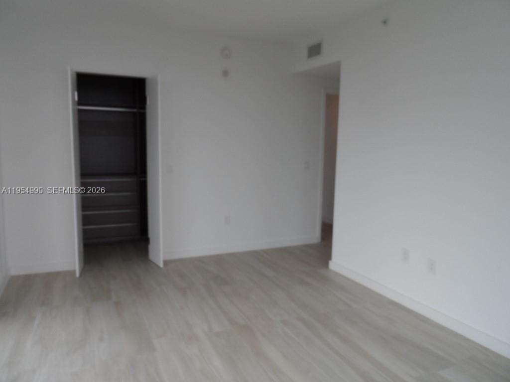460 NE 28 ST #2501, Miami FL 33137