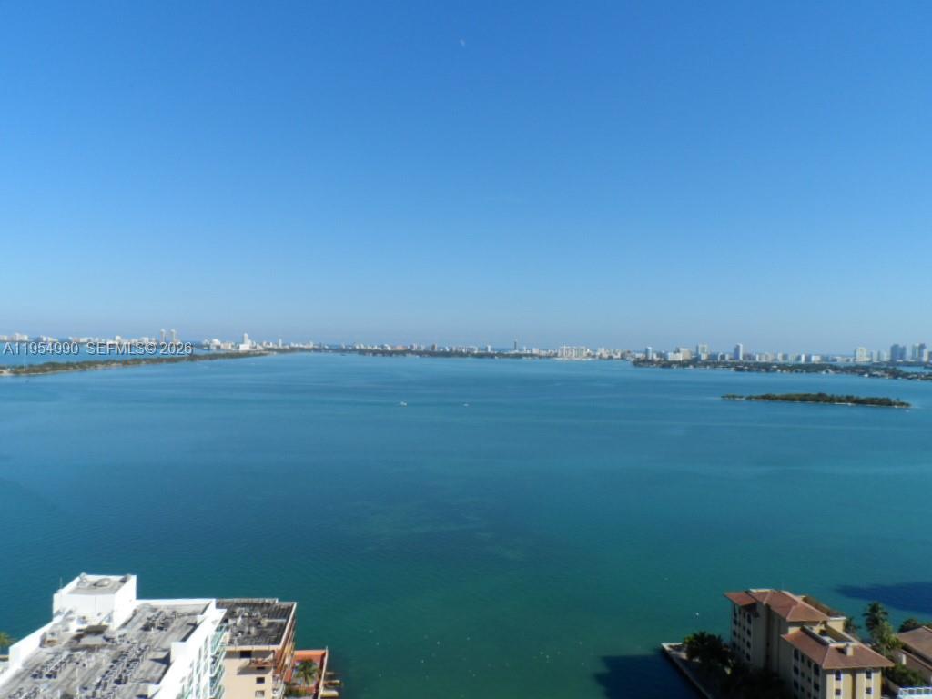 460 NE 28 ST #2501, Miami FL 33137