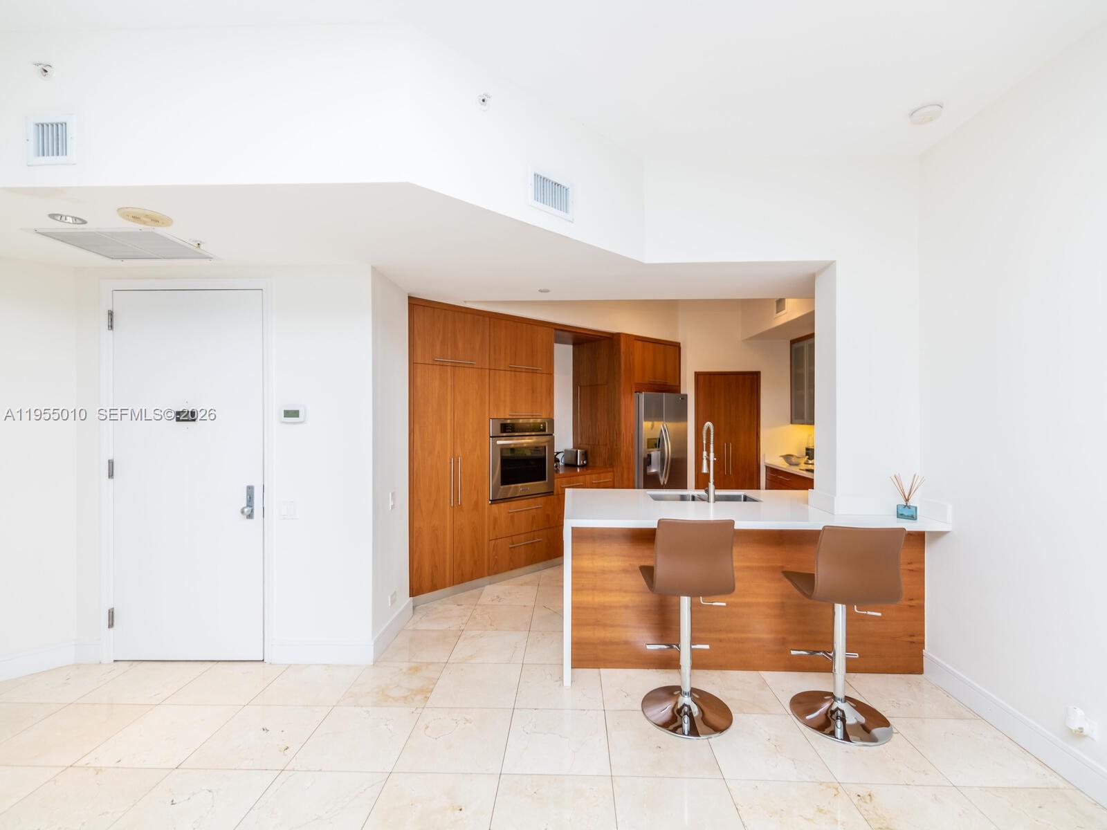 888 Brickell Key Dr #210, Miami FL 33131