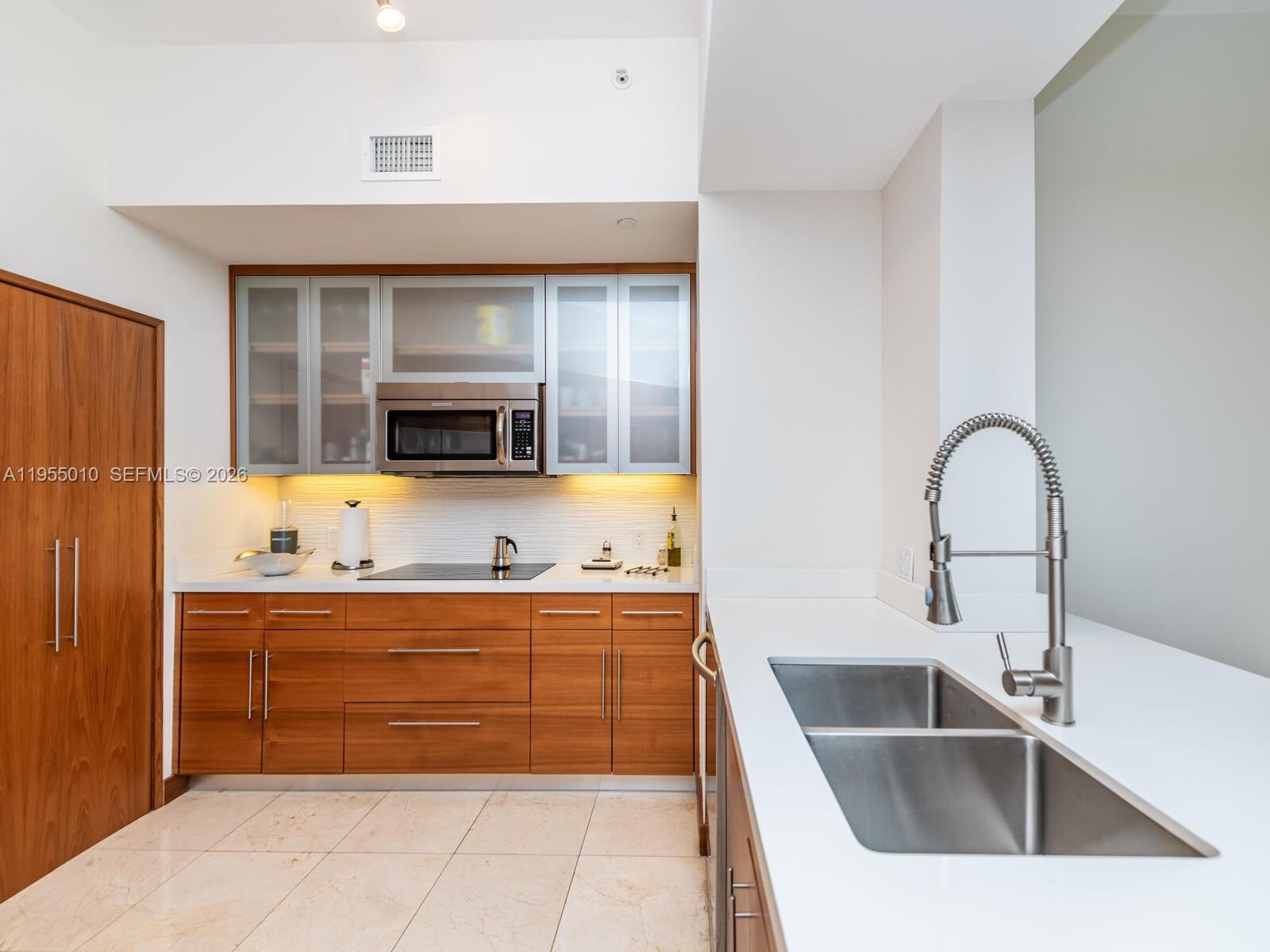 888 Brickell Key Dr #210, Miami FL 33131