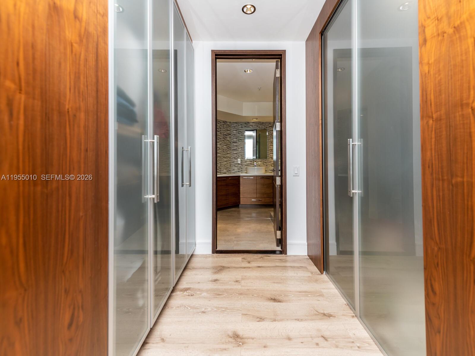 888 Brickell Key Dr #210, Miami FL 33131
