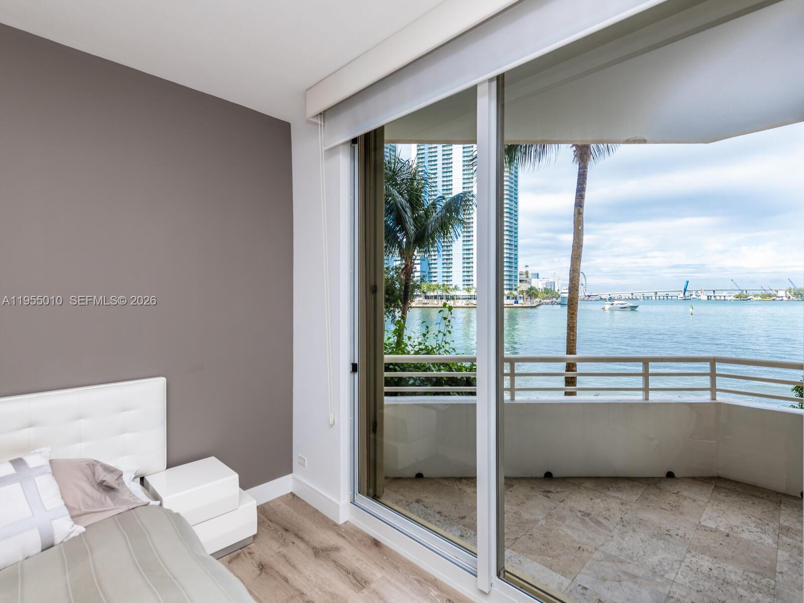 888 Brickell Key Dr #210, Miami FL 33131