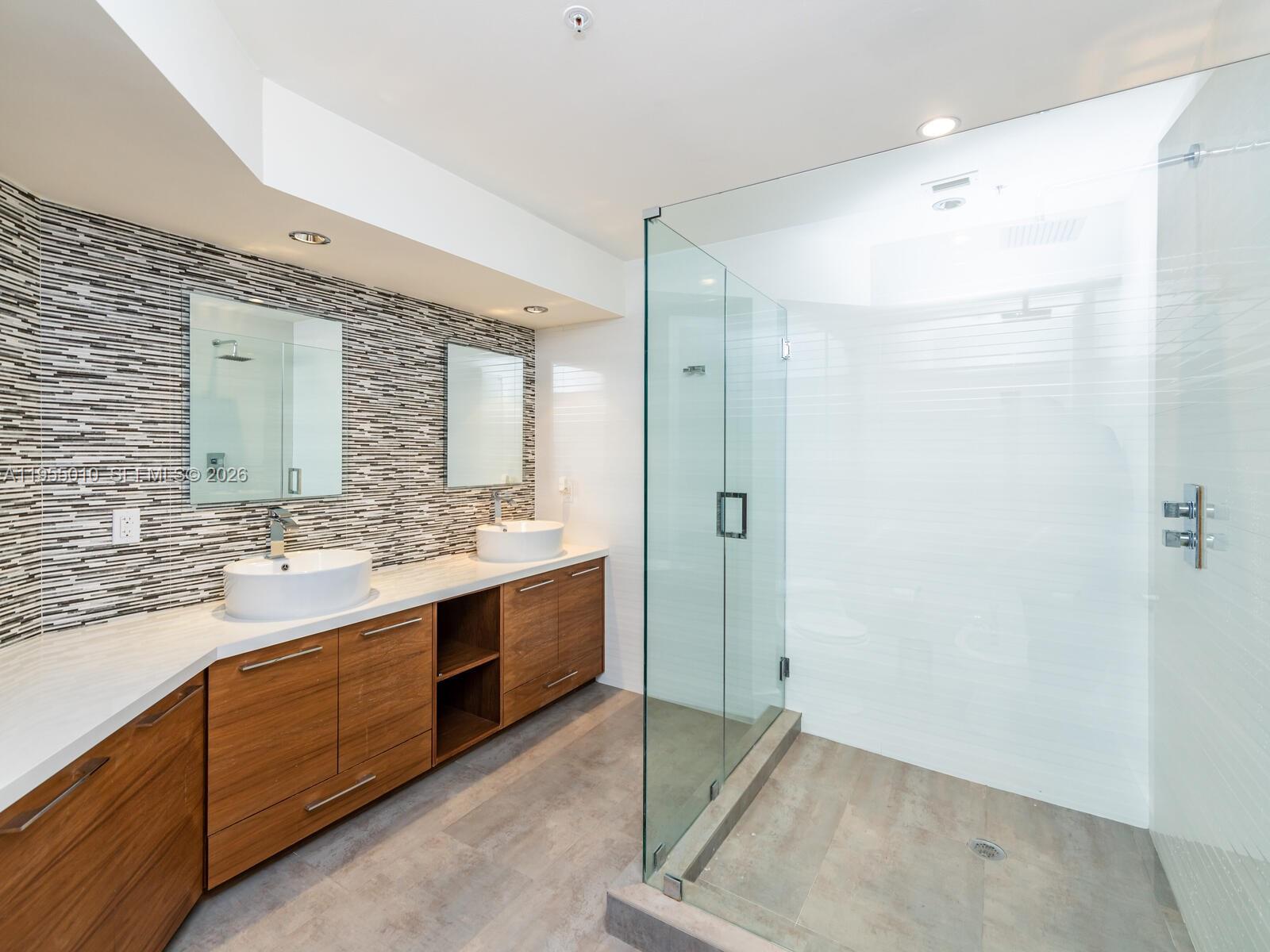 888 Brickell Key Dr #210, Miami FL 33131