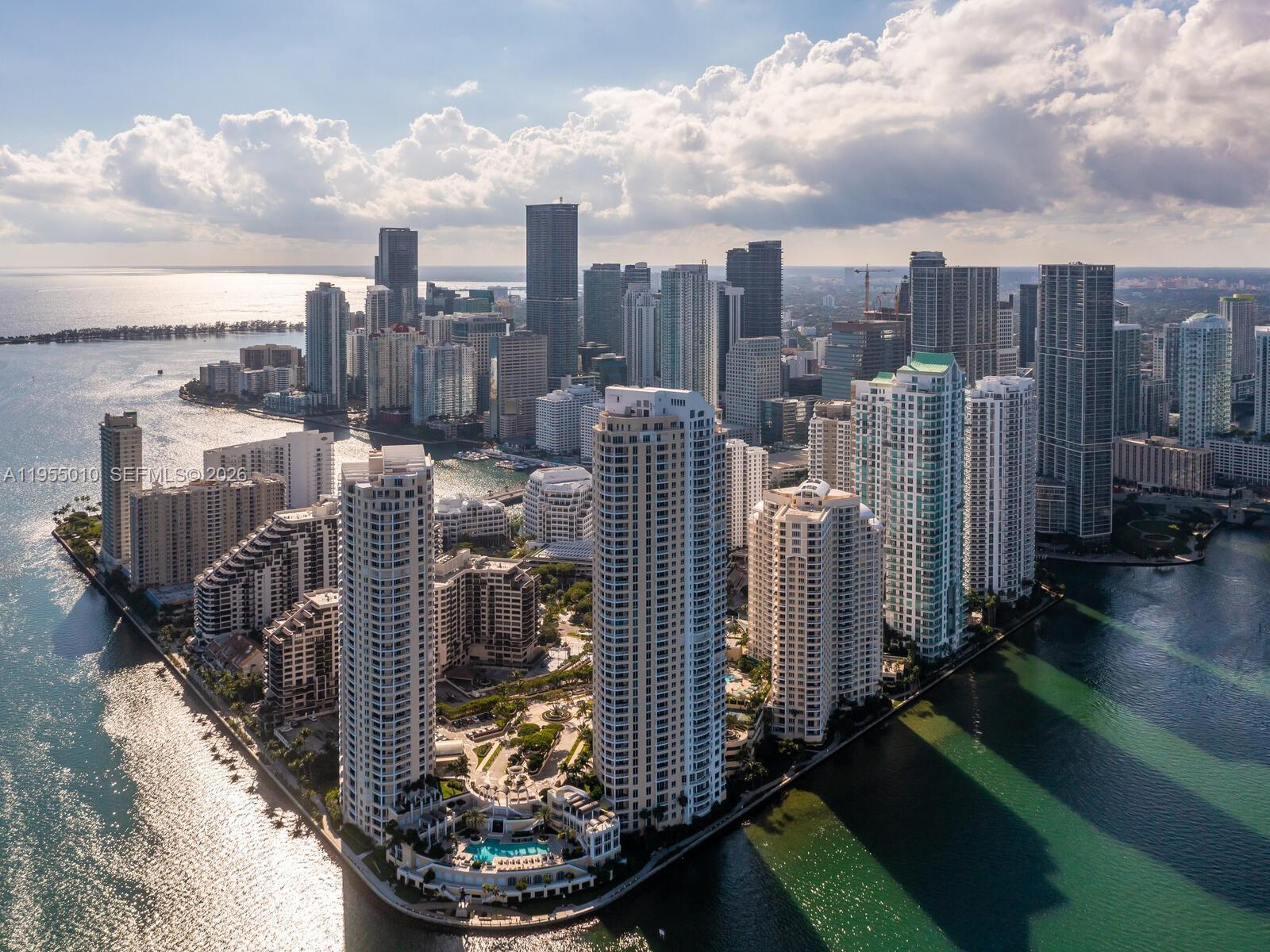888 Brickell Key Dr #210, Miami FL 33131