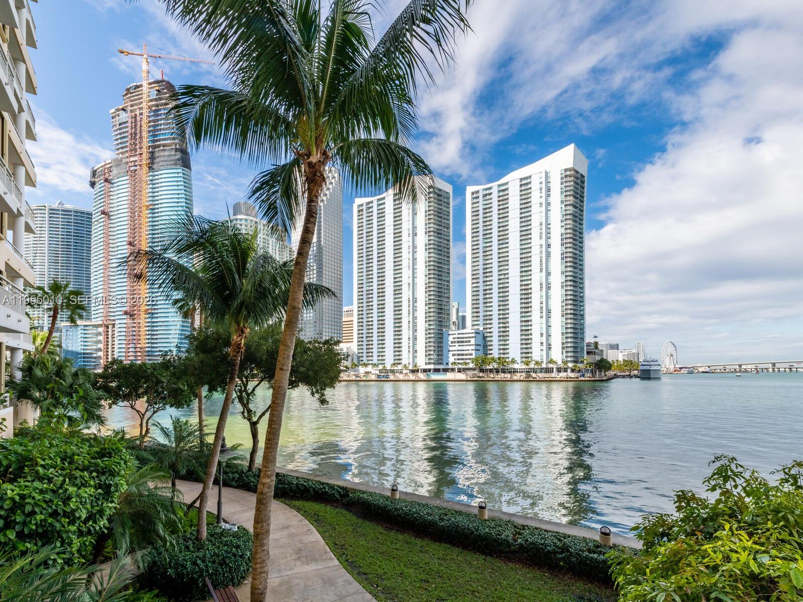 888 Brickell Key Dr #210, Miami FL 33131