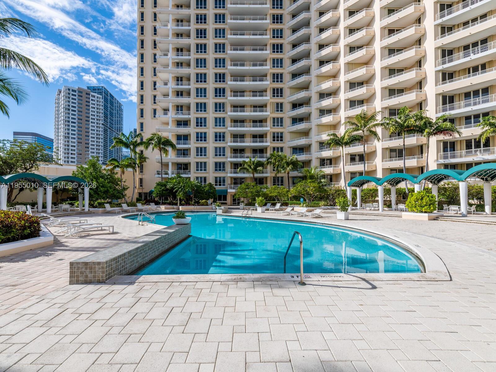 888 Brickell Key Dr #210, Miami FL 33131