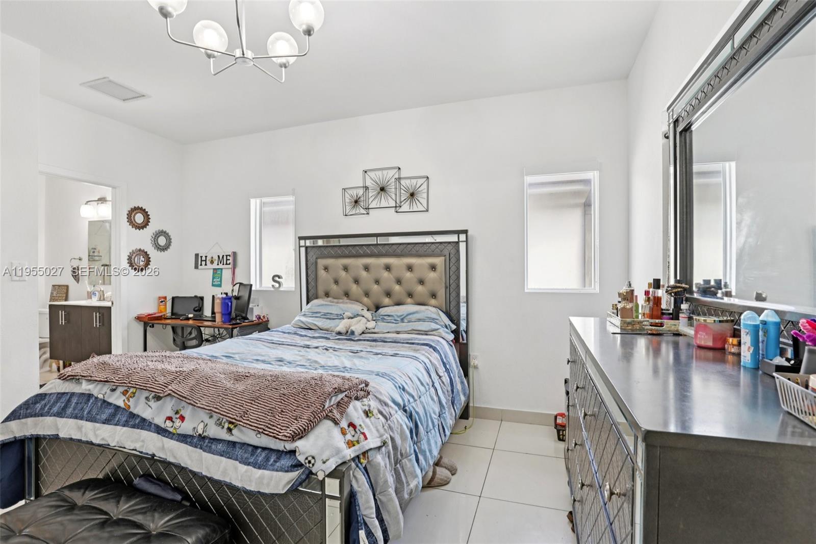 1191 NW 1st St, Florida City FL 33034