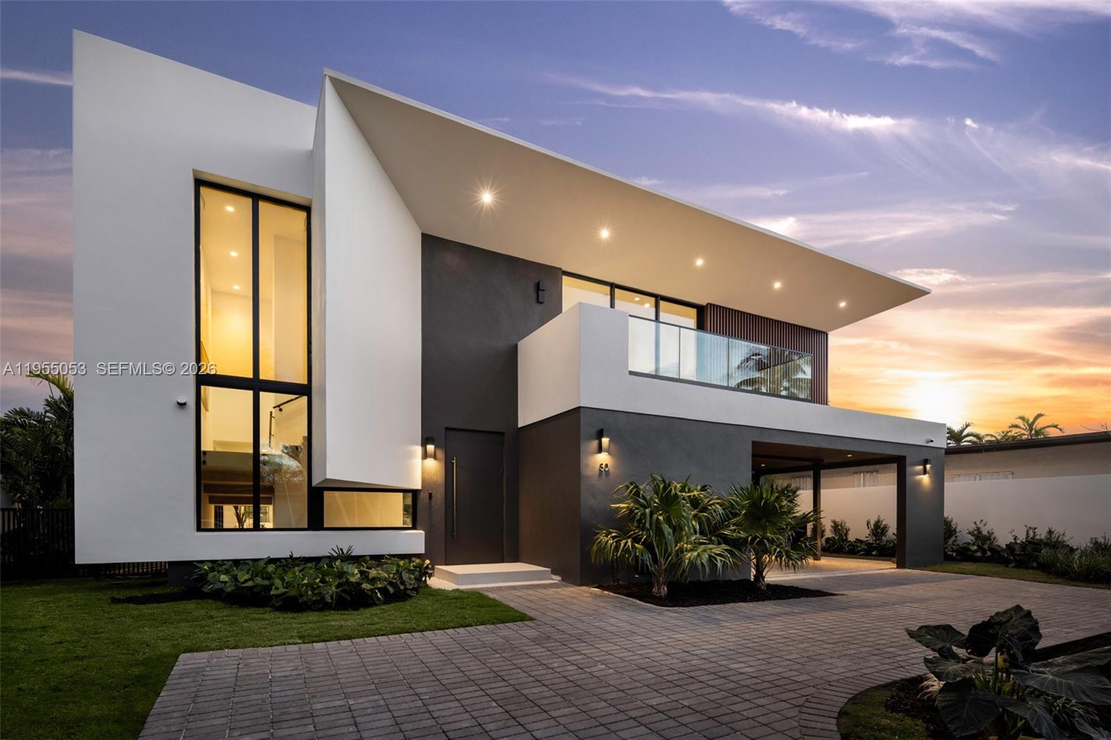 30 Samana Dr, Coconut Grove FL 33133