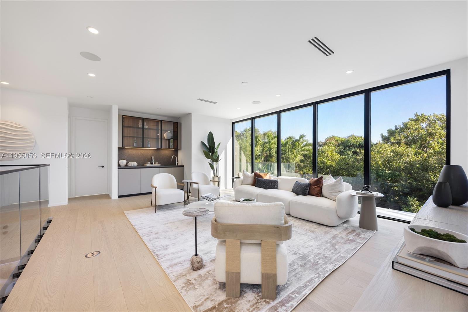 30 Samana Dr, Coconut Grove FL 33133
